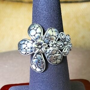 925 Sterling Silver‎ Flower Ring